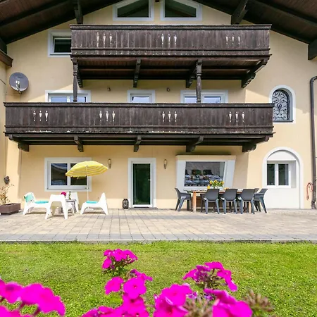 Brixen 3 Apartment *